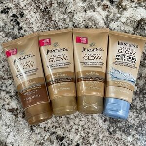 4 Jergens Natural Glow Moisturizers